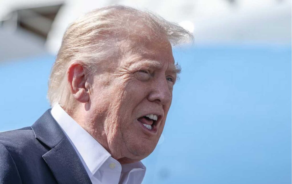 “Embarrassing”: After being fooled, Trump quietly deletes insane AI video pushing medical conspiracy