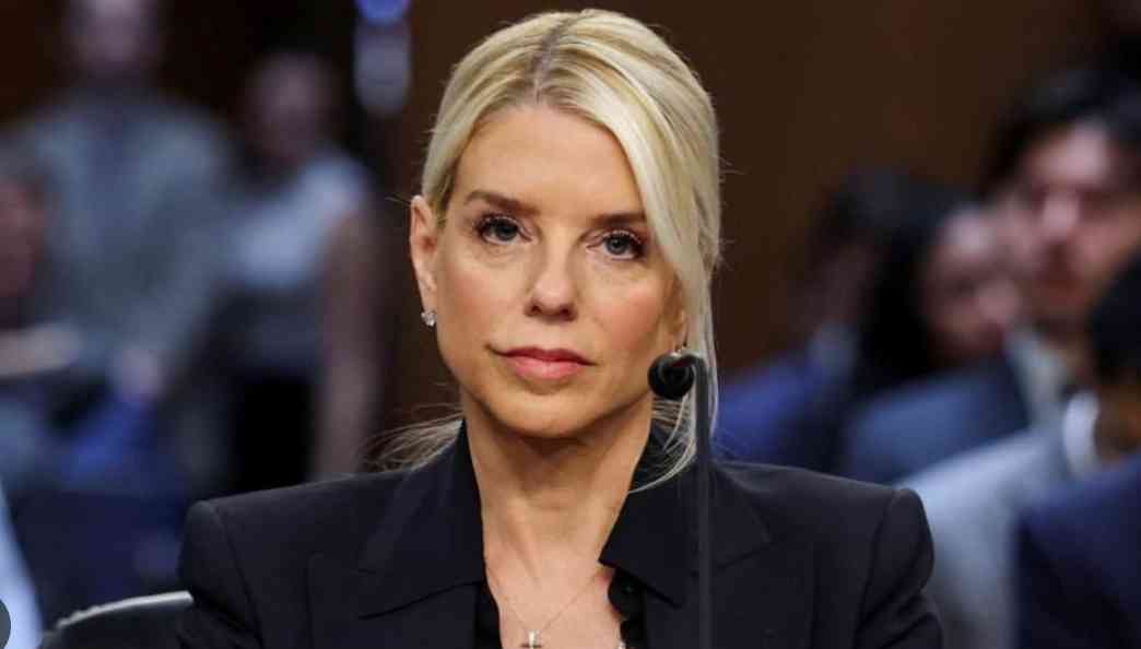 GOP strategist flags potential criminal charges for Pam Bondi over Epstein case mismanagement