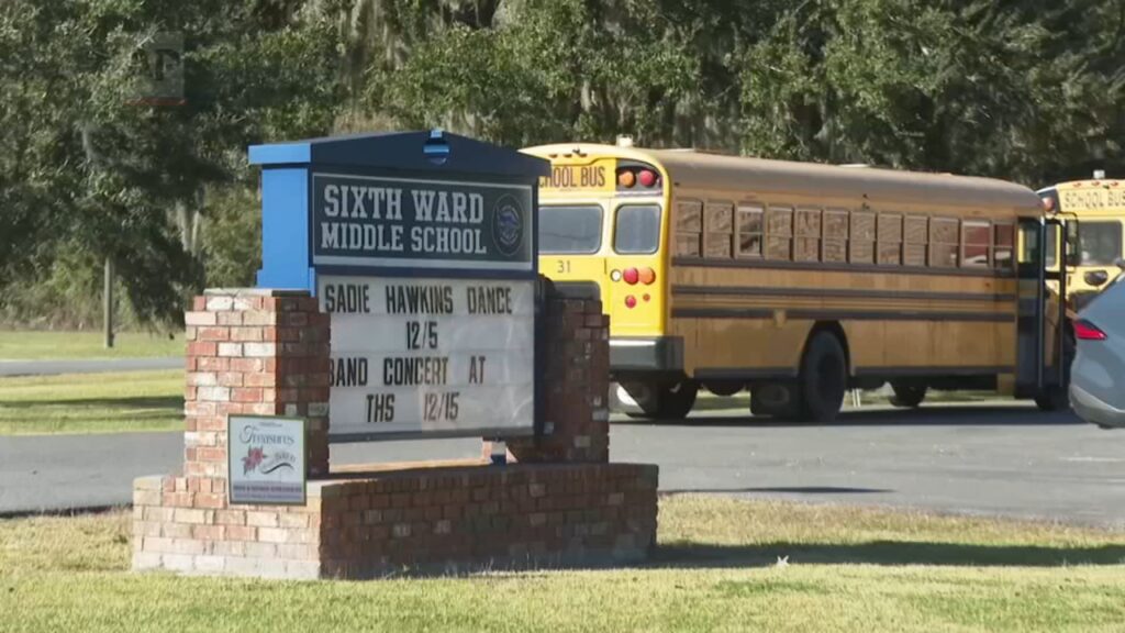 “It makes no sense”, 13-Year-Old girl was expelled from school after boys use AI to make fake nude pictures of her