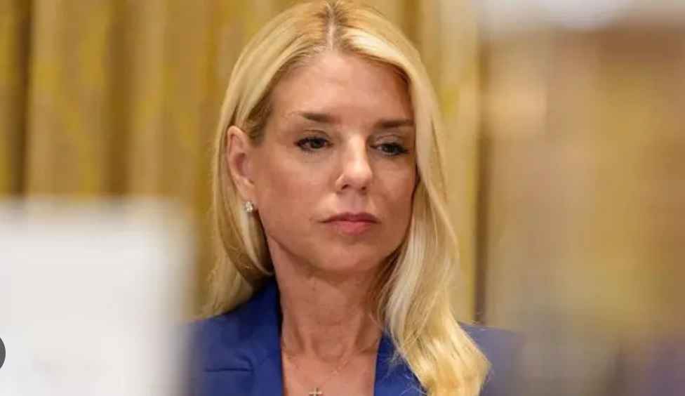 “No more excuses”: Pam Bondi faces possible prosecution threat as Epstein file deadline approaches