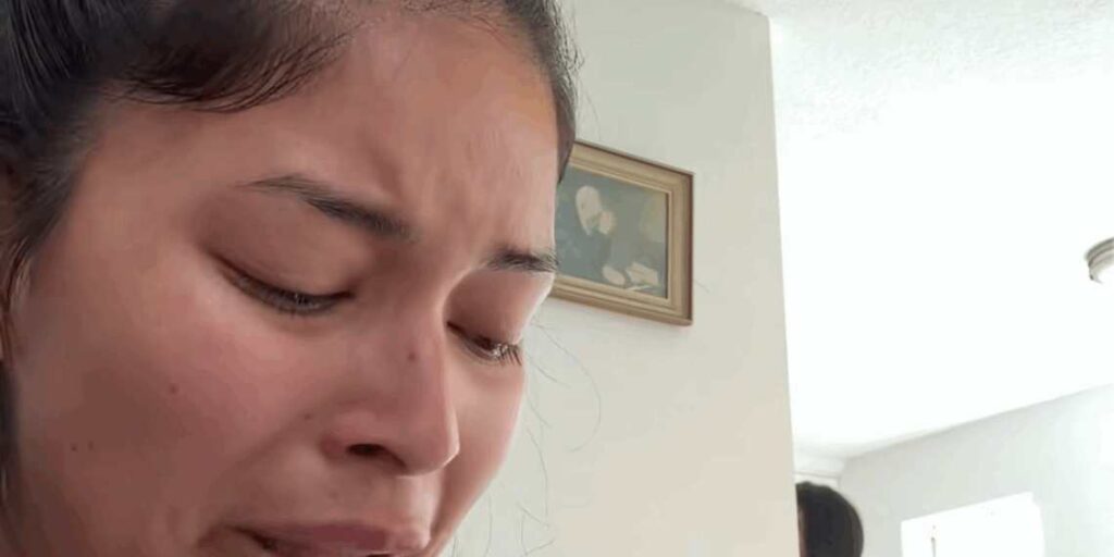 “I supported a man who dehumanizes people”: Trump voter says she finally realized she was part of the problem after ICE deported her terminally ill father “I supported a man who dehumanizes people”: Trump voter says she finally realized she was part of the problem after ICE deported her terminally ill father