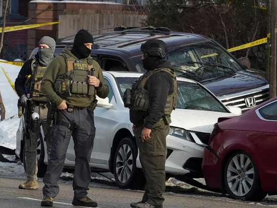 “This ain’t politics nomore,” House Republican breaks ranks on ICE, saying agents need to remove masks and wear body cameras