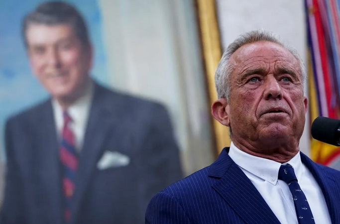 “Try peasant food”: RFK sparks outrage after telling ‘broke’ Americans to stop complaining and eat cheaper food instead “Try peasant food”: RFK sparks outrage after telling ‘broke’ Americans to stop complaining and eat cheaper food instead