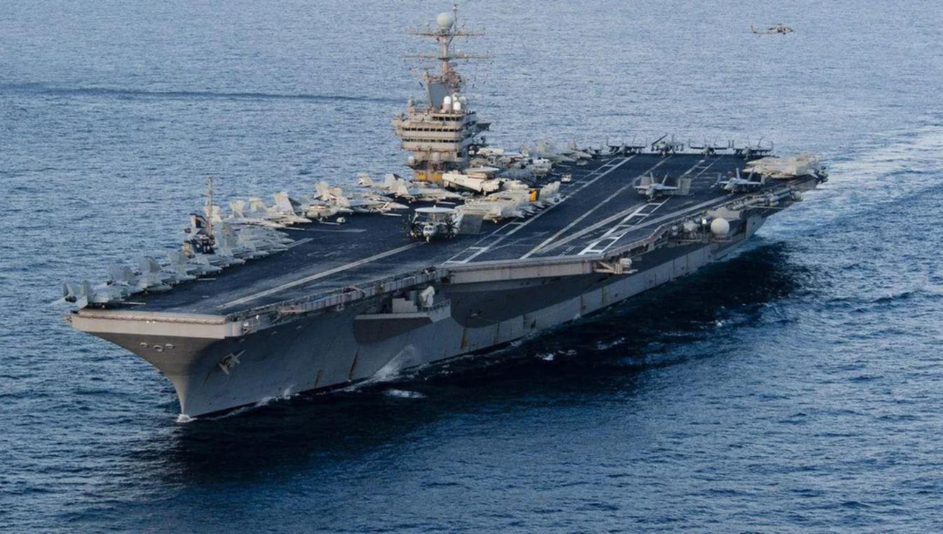US aircraft carrier Abraham Lincoln 'targeted' by missiles as US confirm 3 killed