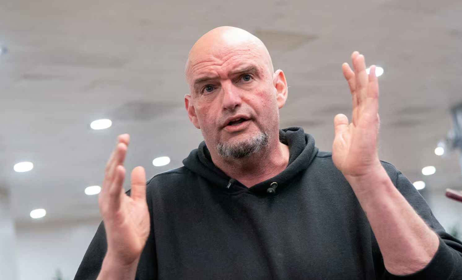 “MAGA’s favorite Dem” John Fetterman faces scrutiny after leaked “Trumpy” texts spark internal staff concerns